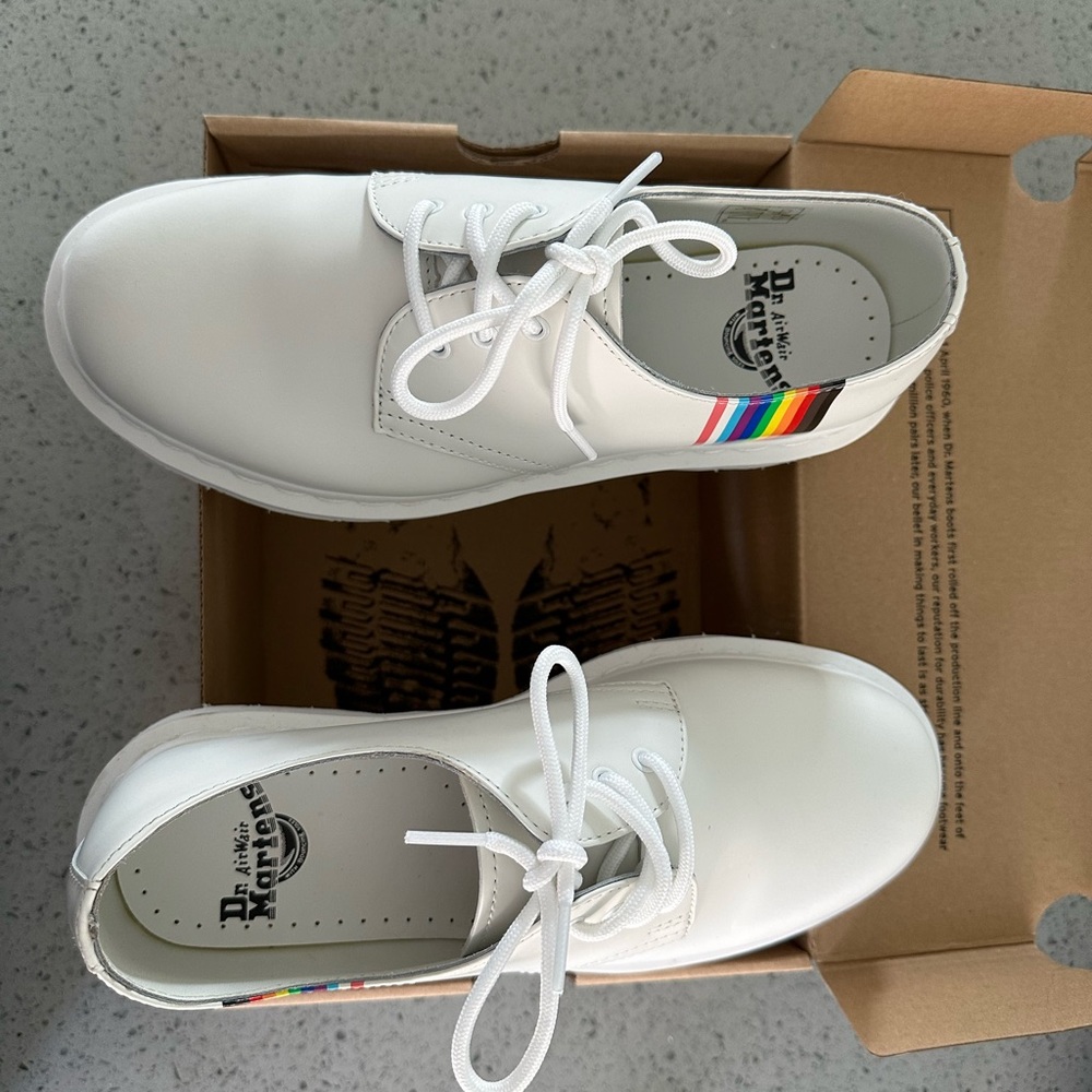 Doc Martens for Pride- Oxfords (box not included) - Picture 3 of 5